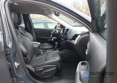 2018 Jeep Cherokee Latitude Plus Fwd из США, поврежденный, VIN 1C4PJLLB5JD584027